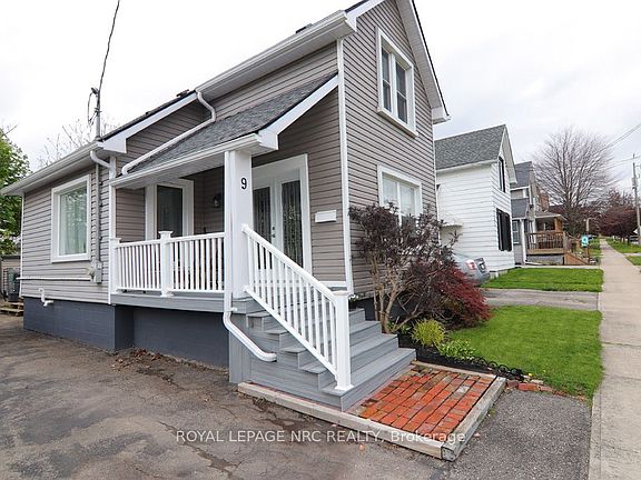 3rd image of 9 Phipps St S