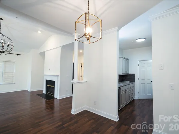 5730 Closeburn Rd APT O, Charlotte, NC 28210