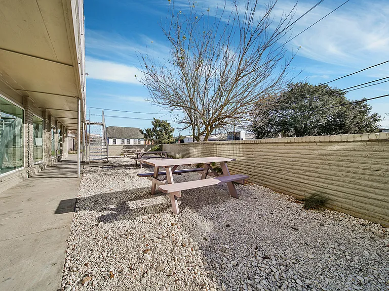 1408 Hughes St #8 — Photo 16