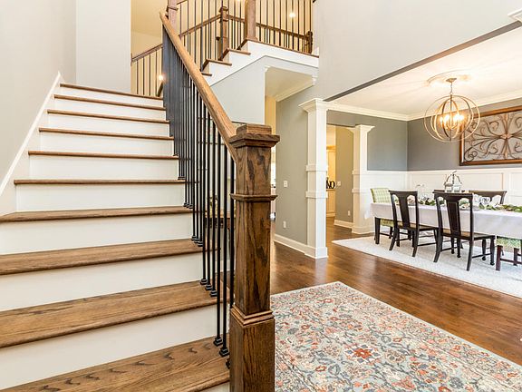3rd image of 8761 McKenzie Farm Dr #34
