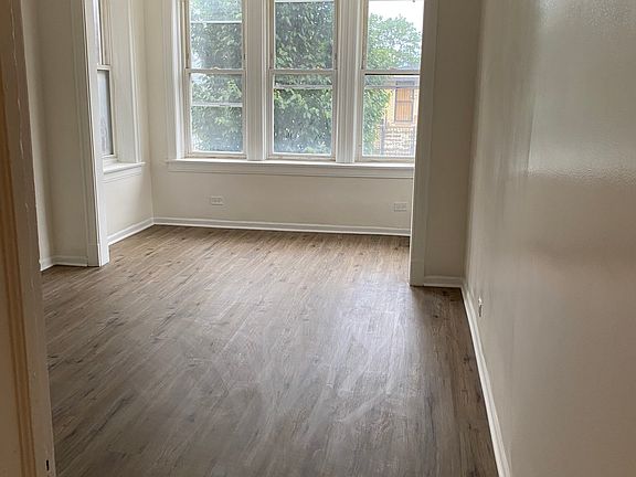 2nd image of 3332 W 38th St #1F