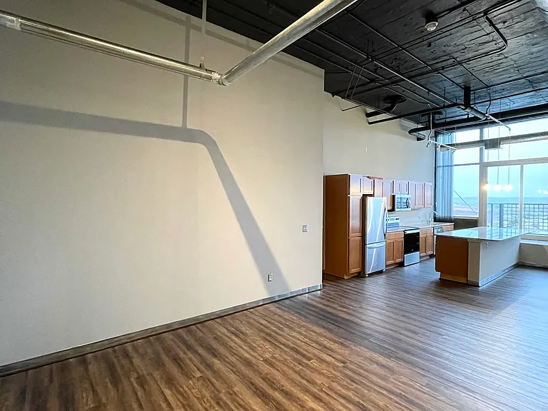 TipTop Apartments — Photo 18