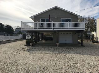 254 W 11th St, Ship Bottom, NJ 08008