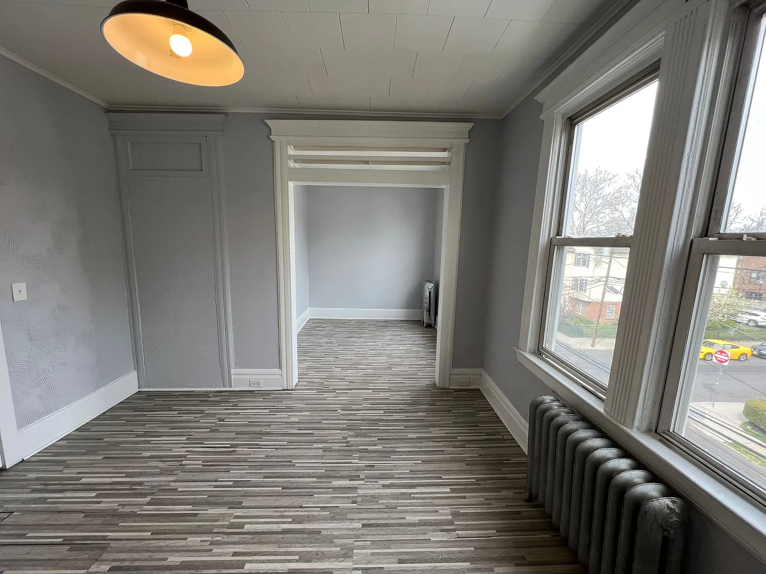 3 bed, 1000 sqft, $2,050 — Photo 4