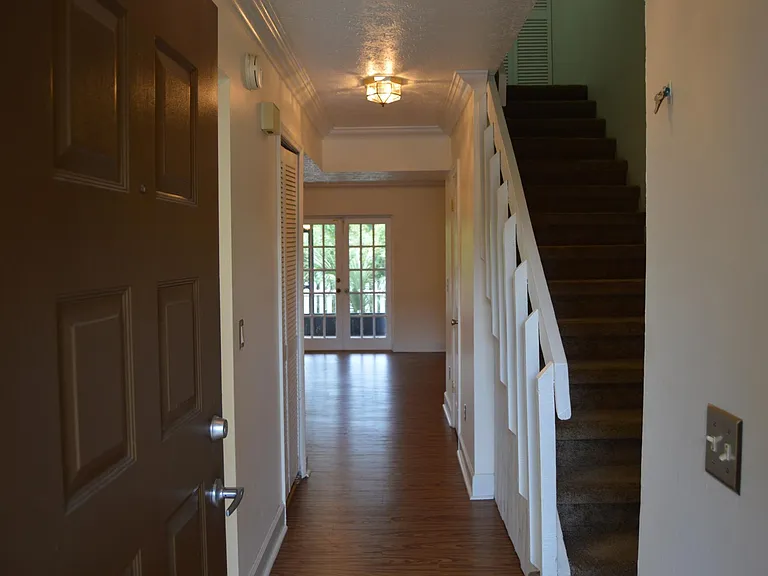 2124 Oak Chace Ct — Photo 2