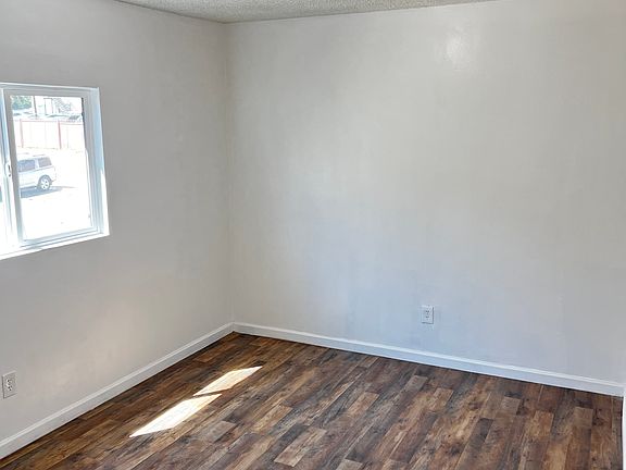 4th image of 1316 Flower St APT D