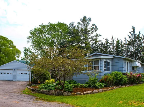 3636 Kennedy Rd, La Fayette, NY 13084