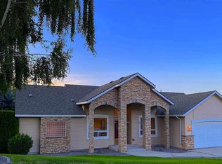 2011 Penny Royal Ave, Richland, WA