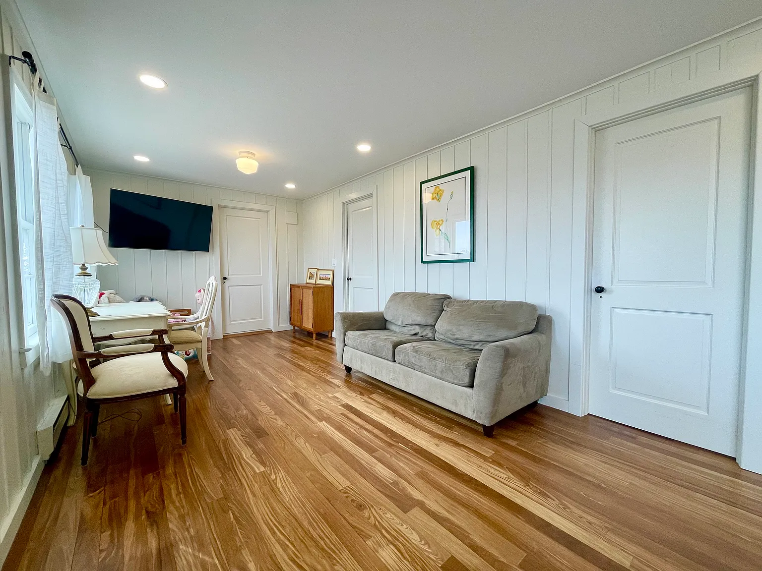 Peaceful Waterfront Cottage in Lazy Point — Photo 2