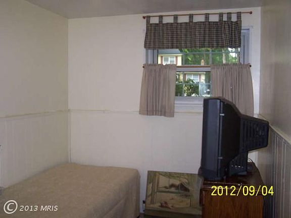 3rd image of 10625 Mockingbird Ln