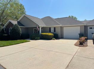 109 Oak Village Pkwy, Mooresville, NC 28117
