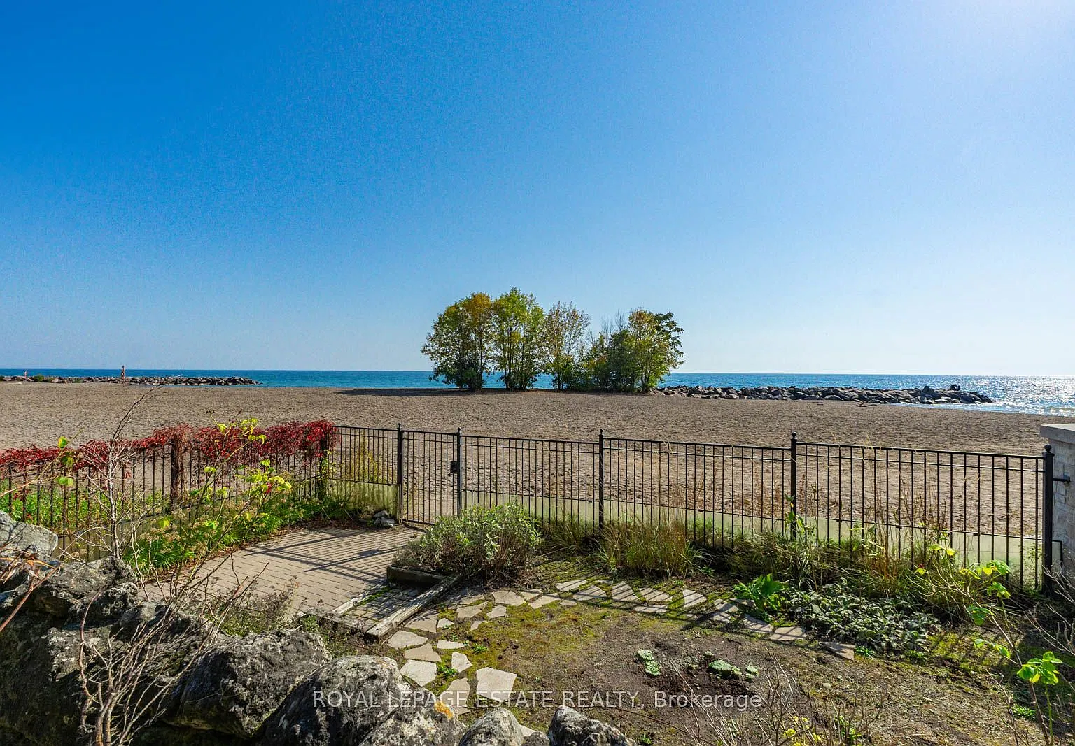3 bed, $9,000 — Photo 1