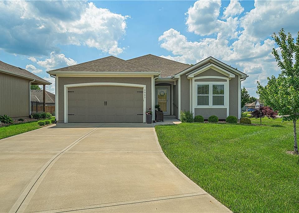 1st image of 2905 NE Sonora Valley Dr