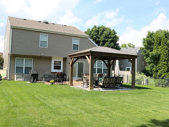 5th image of 2847 Forestview Dr