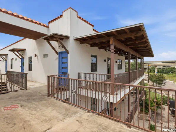 1542 N Alamo St, San Antonio, TX
