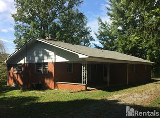17 Ivy Ln, Fletcher, NC 28732