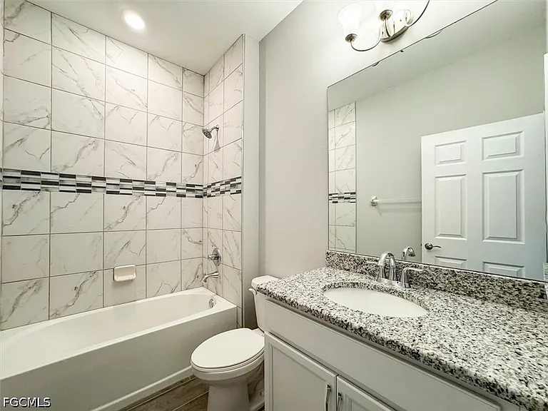 512 NW 25th Ave — Photo 29