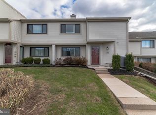 304 Freedom Cir, Harleysville, PA 19438