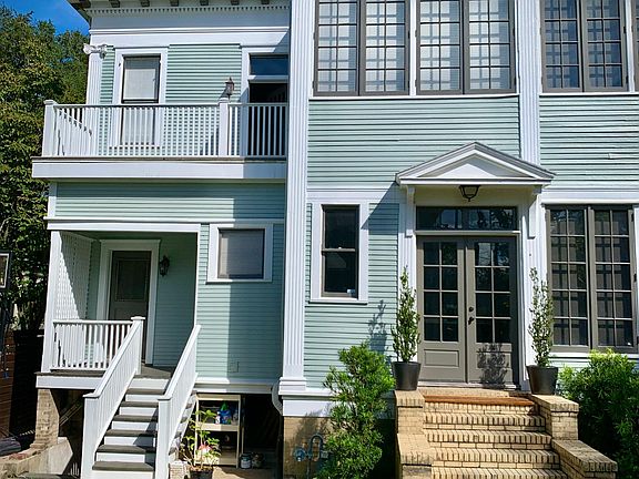 Apartment entrance and porch.
Door on the lower left.