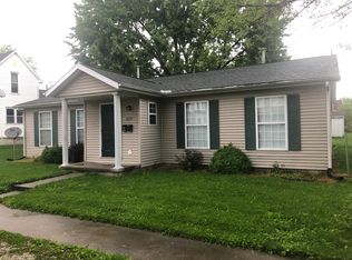 417 N Walnut St #2, Shelbyville, IL 62565