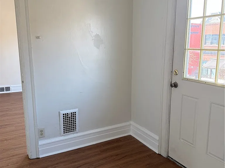1015 Elmwood Ave #2 — Photo 23