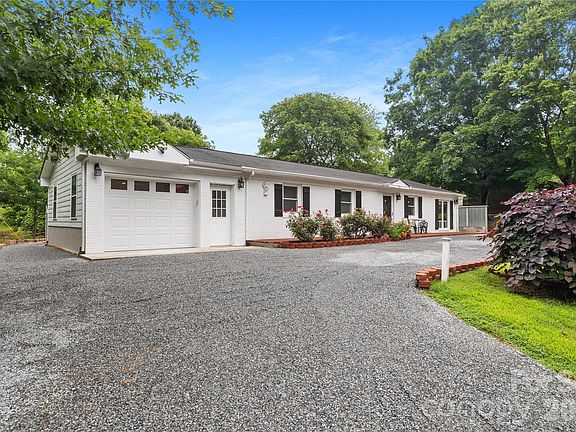3rd image of 342 West Ave