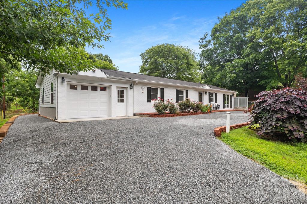 342 West Ave, Troutman, NC - View 3