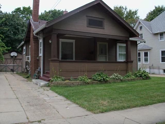 1st image of 718 Ashland Ave
