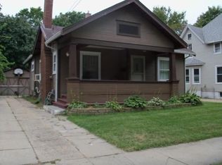 718 Ashland Ave, Rockford, IL 61103