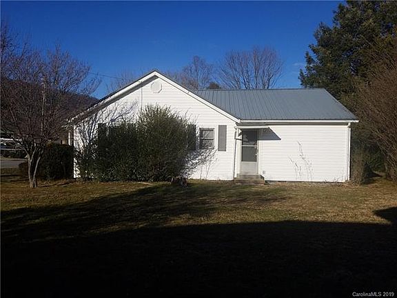 4th image of 955 Brown Ave