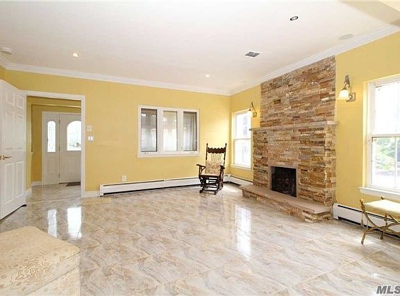 4th image of 3344 Bay Front Dr