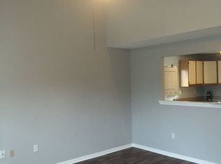 1231 Washington St APT 16, Middletown, CT 06457