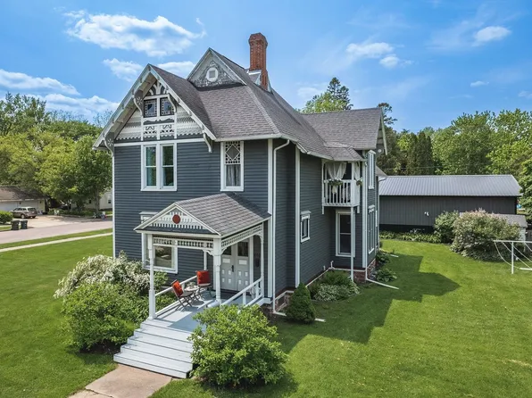 440 S Park St, Reedsburg, WI 53959