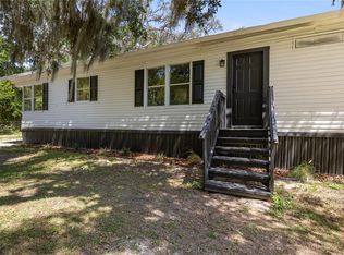 470 School St, Bronson, FL 32621