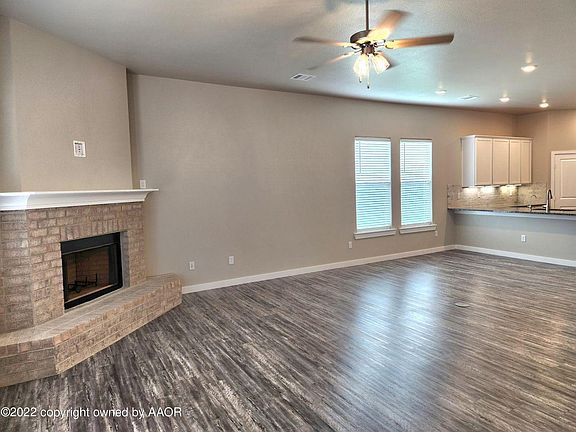 5th image of 1536 Apricot Ave