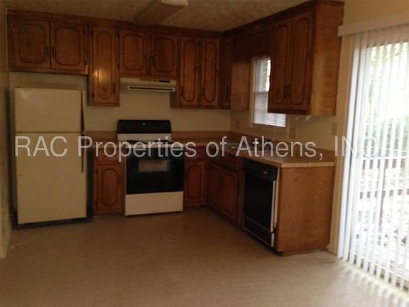2nd image of 102 Highland Park Dr