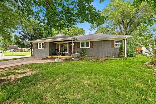 846 N El Paso Dr Photo 1