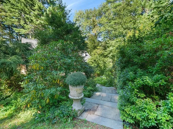 16 French Rd, Sudbury, MA 01776