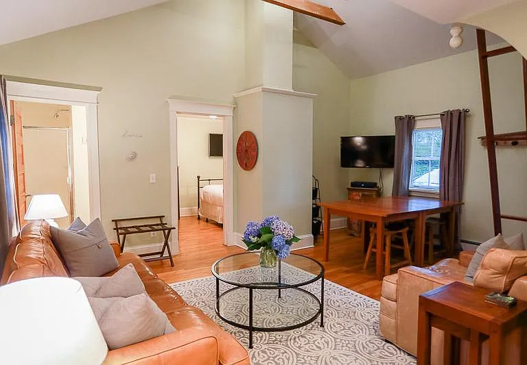 10 Holbrook St #11 — Photo 11