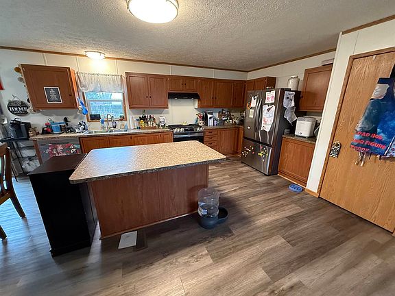 3rd image of 619 9th Ave SE