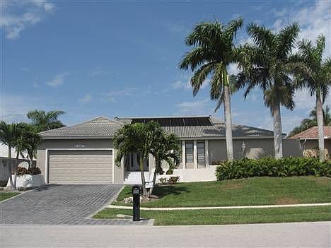 1st image of 420 Cottage Ct