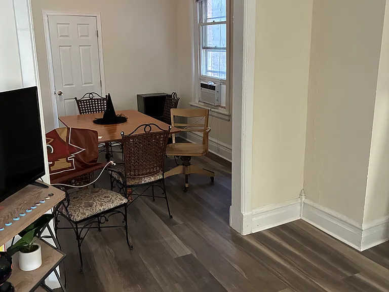 432 Birkel Ave — Photo 17
