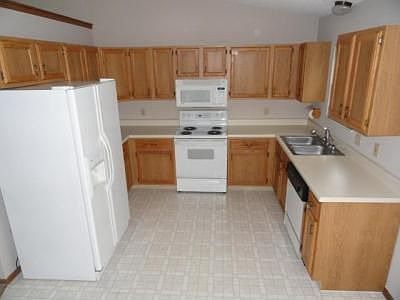 3rd image of 406 Trailblazer Ln