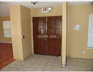 2nd image of 3821 Topaz St