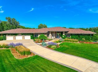 454 Carriage Ln, Hudson, WI 54016