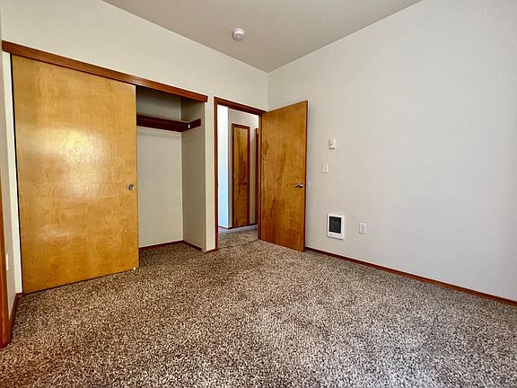 3rd image of 2315 N Lombard St APT 1