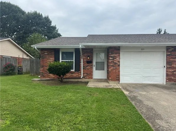 221 Orth Dr, New Carlisle, OH 45344