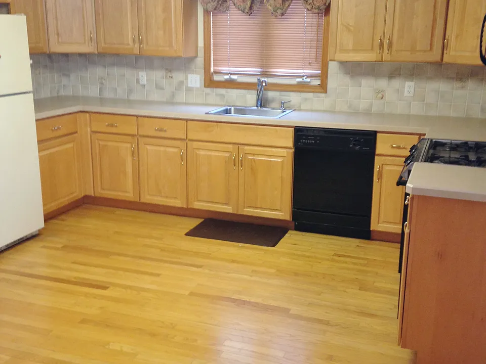 276 Plateau Ave #1
