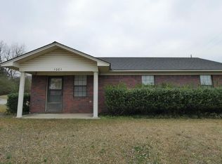 1001 Mayberry St, New Albany, MS 38652