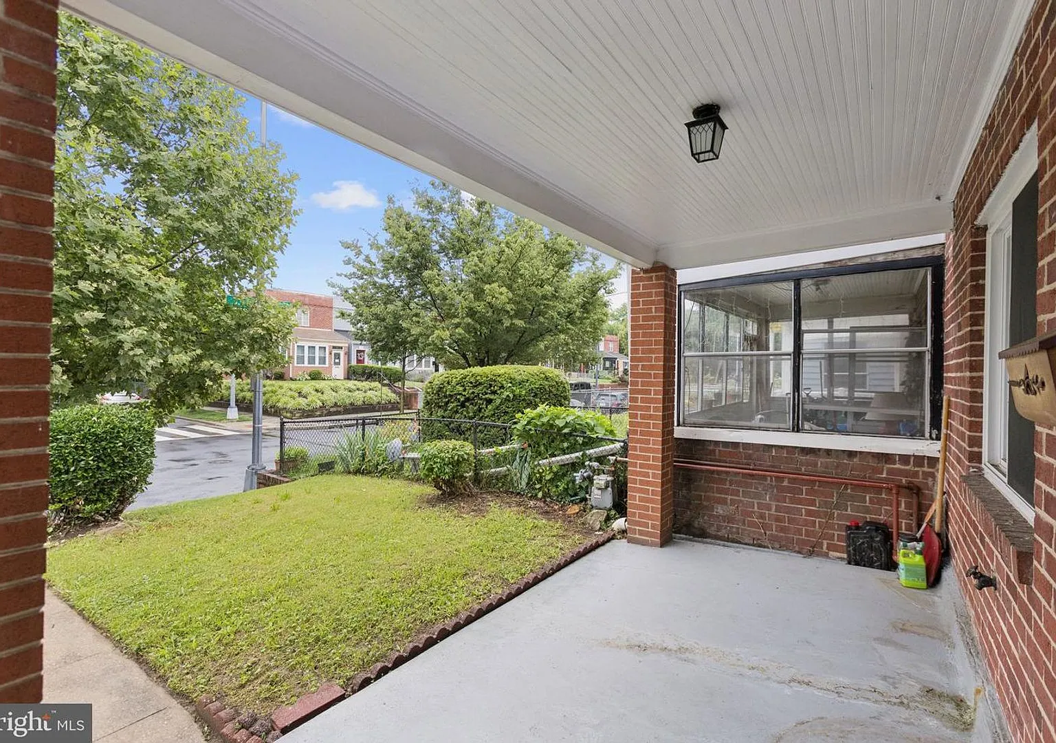 Charming 2-Bedroom Townhome Beautifully Updated and Convenient — Photo 4